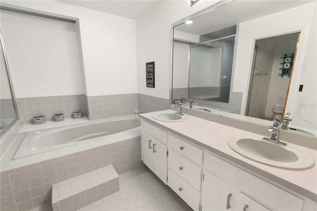 For Sale: $430,000 (3 beds, 2 baths, 2251 Square Feet)