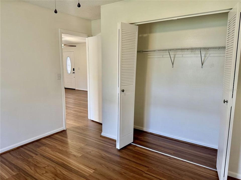 For Sale: $239,900 (3 beds, 2 baths, 1162 Square Feet)