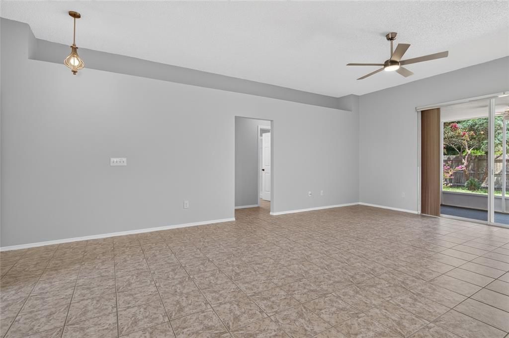 В аренду: $2,395 (3 спален, 2 ванн, 1409 Квадратных фут)
