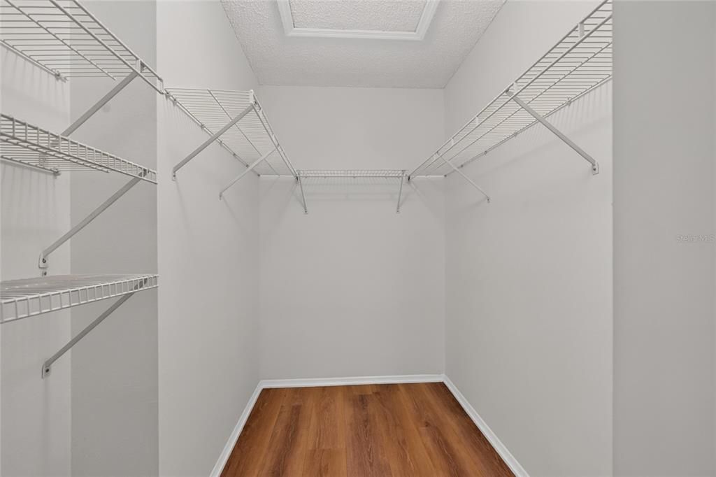 В аренду: $2,395 (3 спален, 2 ванн, 1409 Квадратных фут)