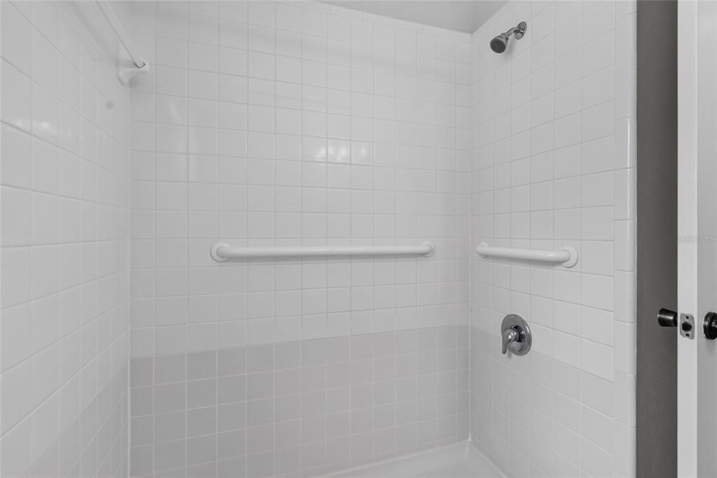 В аренду: $2,395 (3 спален, 2 ванн, 1409 Квадратных фут)