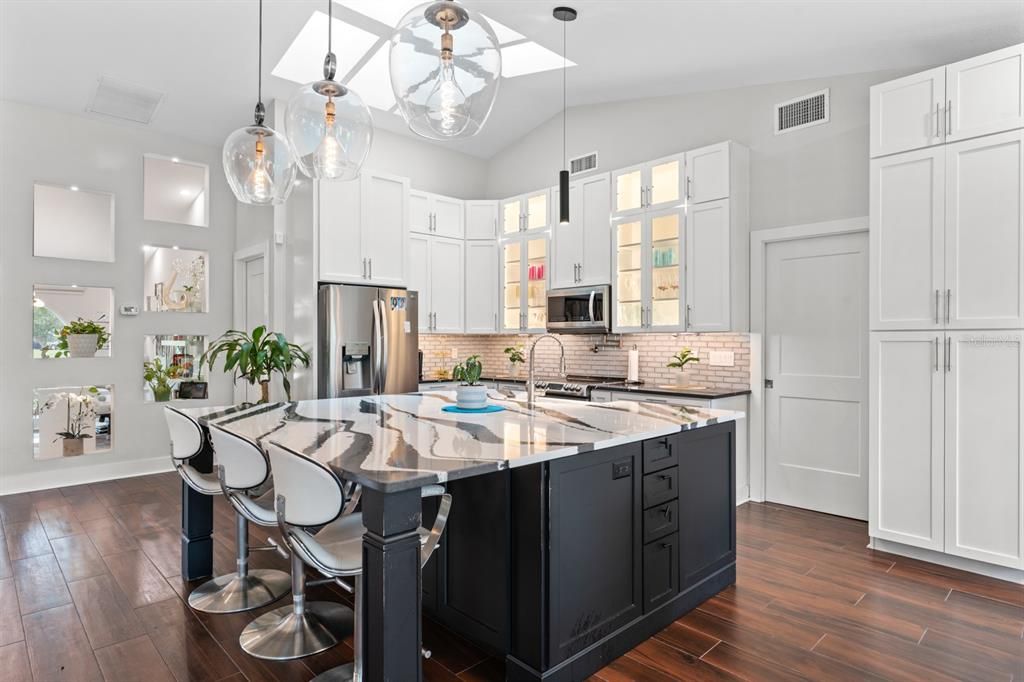 For Sale: $989,000 (3 beds, 2 baths, 2155 Square Feet)