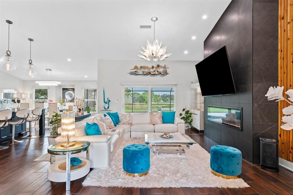 For Sale: $989,000 (3 beds, 2 baths, 2155 Square Feet)