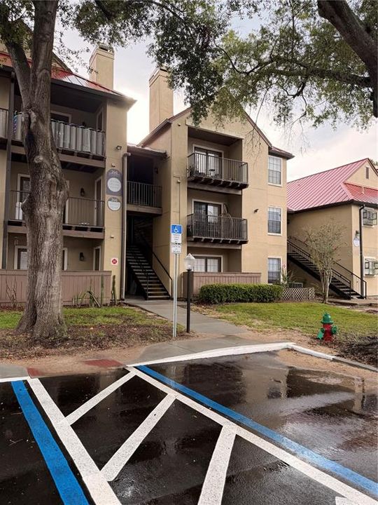For Rent: $1,380 (1 beds, 1 baths, 662 Square Feet)