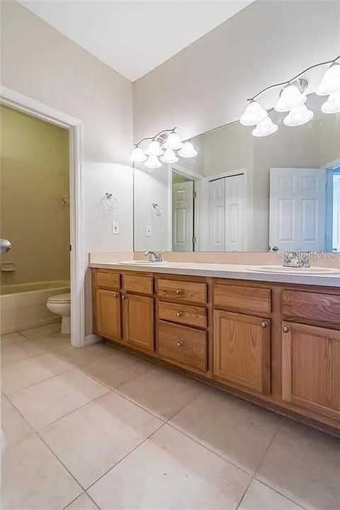 В аренду: $2,300 (3 спален, 2 ванн, 1587 Квадратных фут)