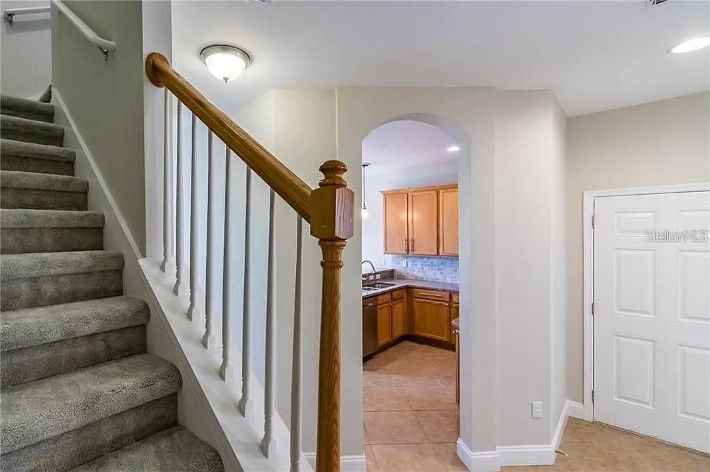 В аренду: $2,300 (3 спален, 2 ванн, 1587 Квадратных фут)