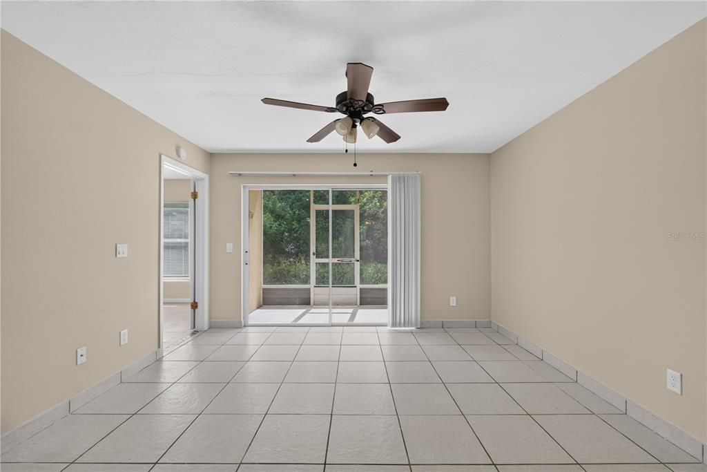 For Rent: $1,700 (2 beds, 2 baths, 1013 Square Feet)