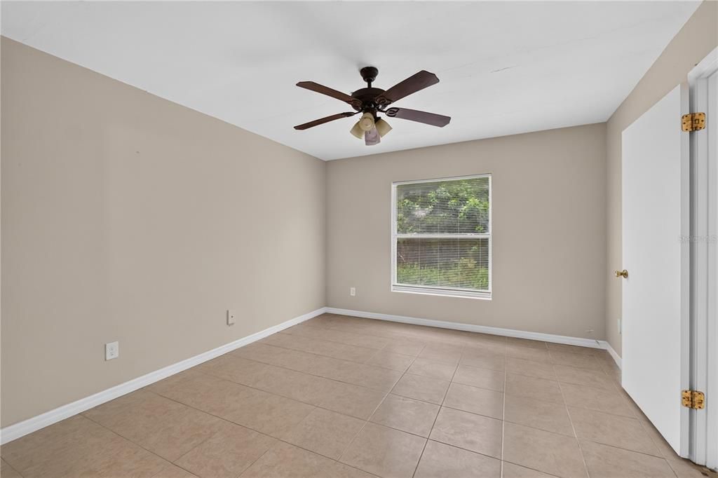 For Rent: $1,700 (2 beds, 2 baths, 1013 Square Feet)