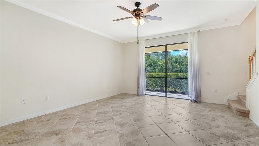 En Venta: $279,000 (3 camas, 2 baños, 1950 Pies cuadrados)