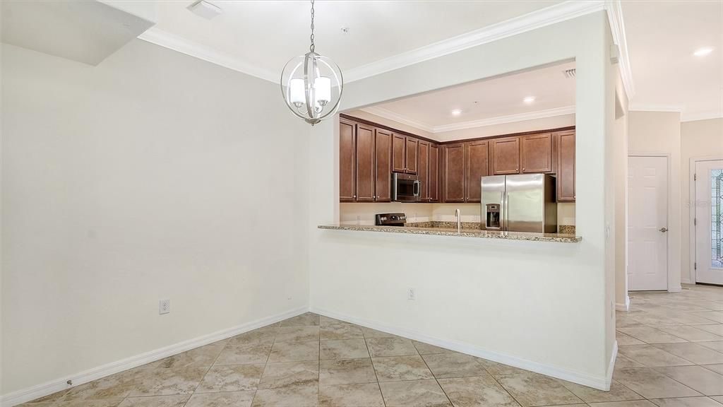 En Venta: $279,000 (3 camas, 2 baños, 1950 Pies cuadrados)