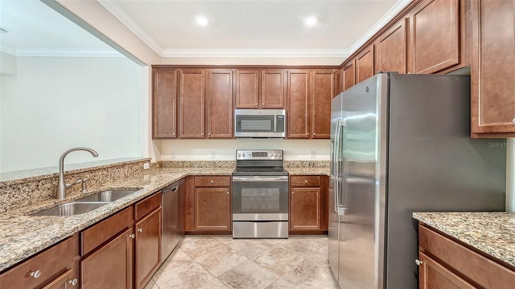 En Venta: $279,000 (3 camas, 2 baños, 1950 Pies cuadrados)