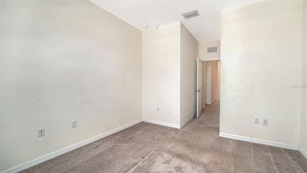 En Venta: $279,000 (3 camas, 2 baños, 1950 Pies cuadrados)