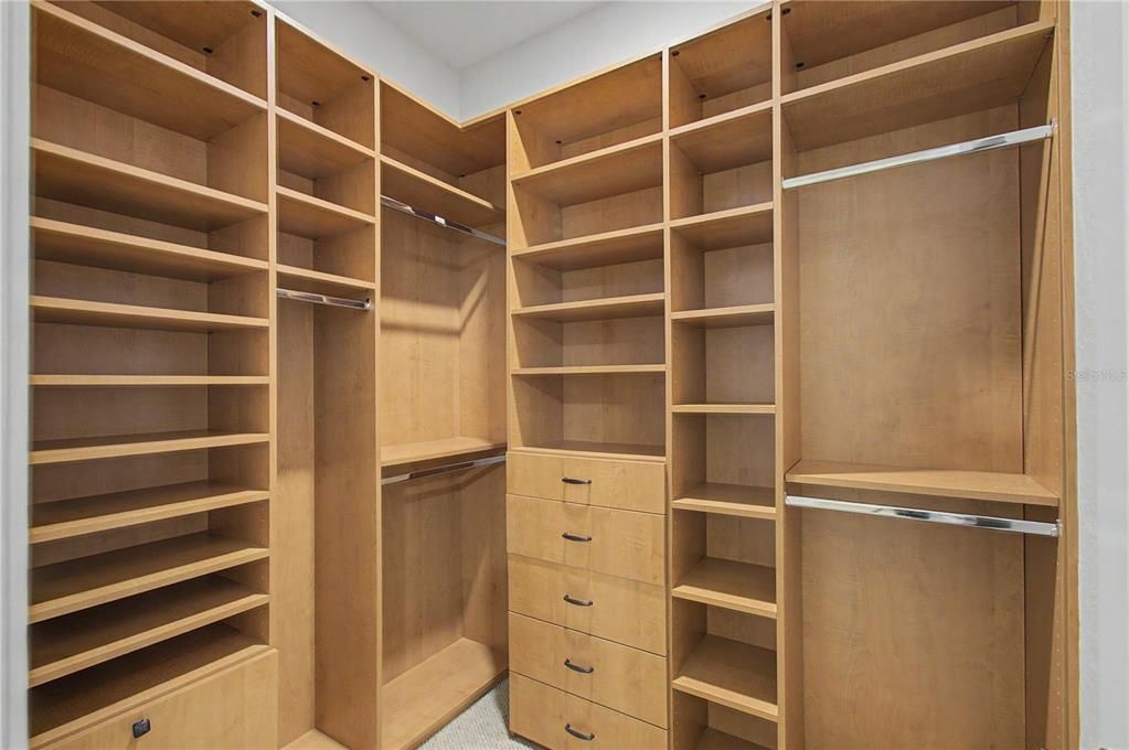 En Renta: $10,995 (5 camas, 5 baños, 6700 Pies cuadrados)