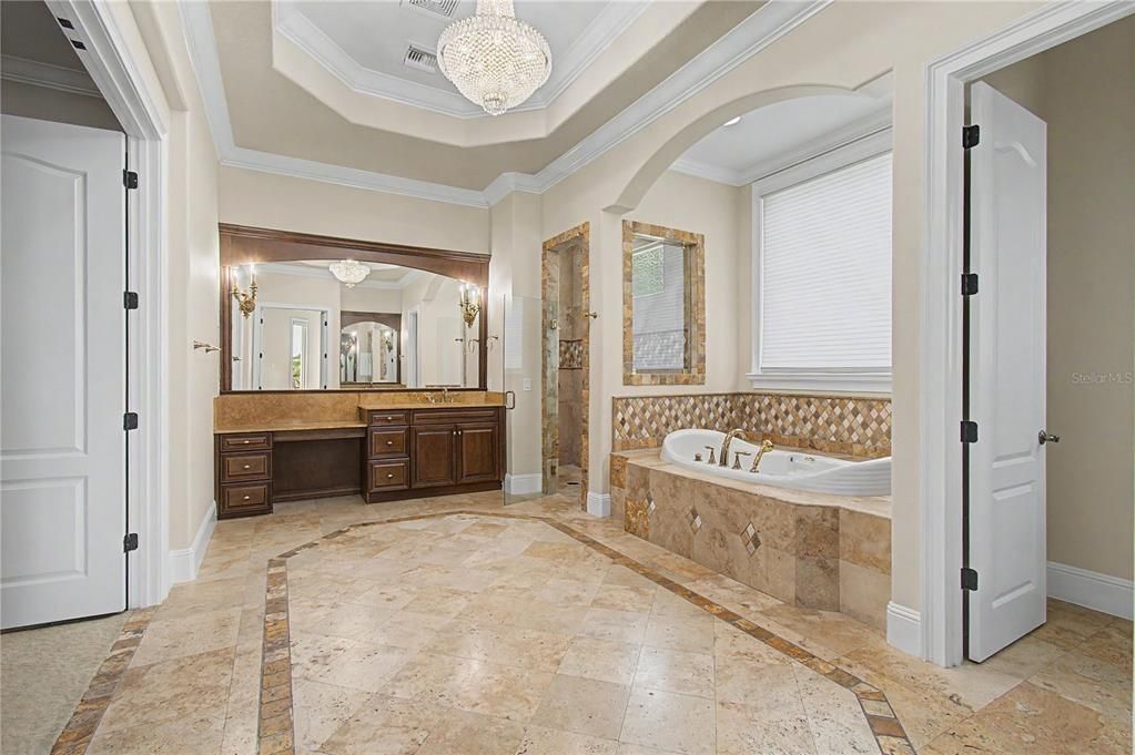 En Renta: $10,995 (5 camas, 5 baños, 6700 Pies cuadrados)