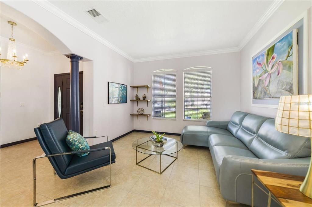 For Rent: $3,990 (5 beds, 3 baths, 3279 Square Feet)