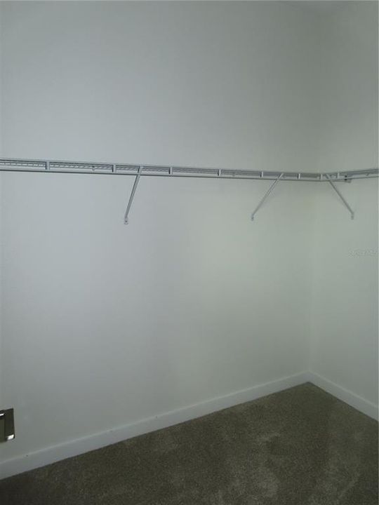 For Sale: $405,000 (4 beds, 2 baths, 1705 Square Feet)