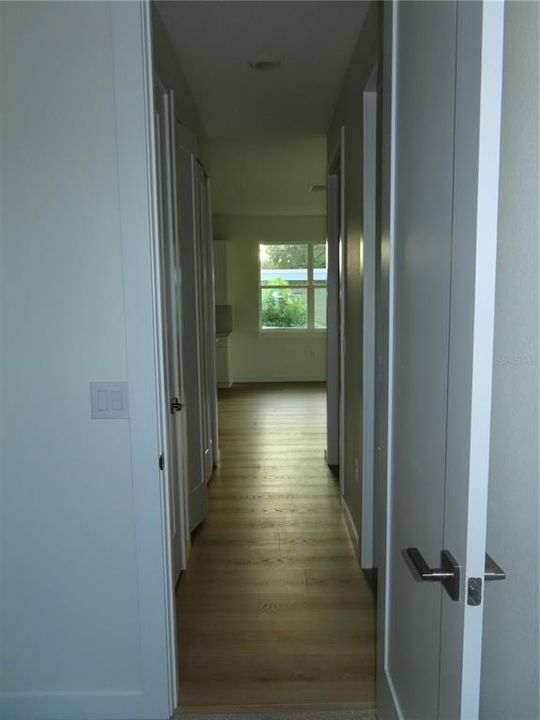 For Sale: $405,000 (4 beds, 2 baths, 1705 Square Feet)