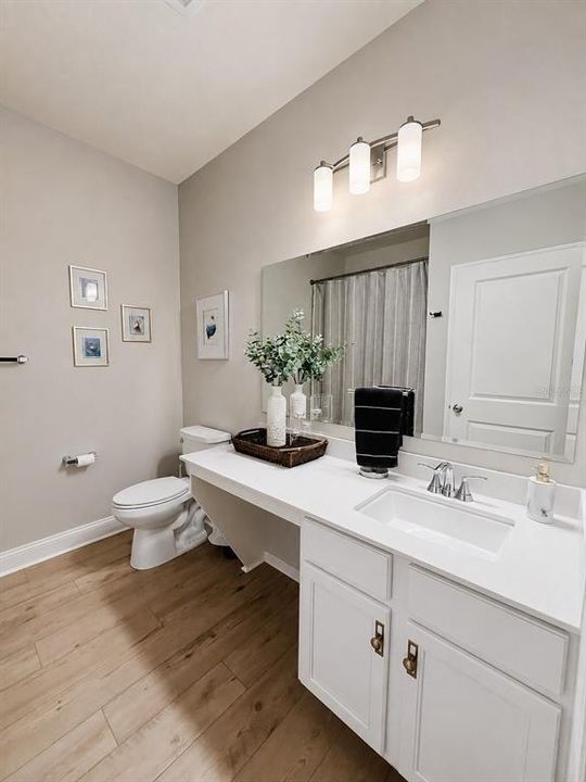 For Sale: $499,900 (3 beds, 2 baths, 2003 Square Feet)