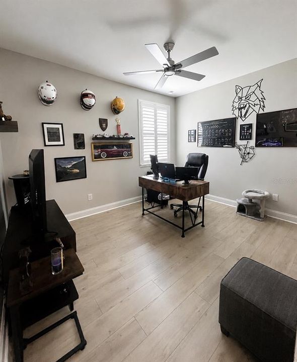 For Sale: $499,900 (3 beds, 2 baths, 2003 Square Feet)
