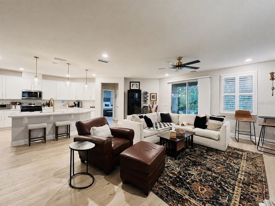 For Sale: $499,900 (3 beds, 2 baths, 2003 Square Feet)