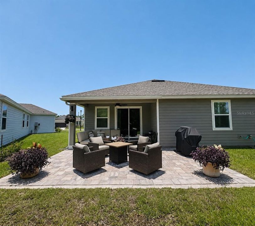 For Sale: $499,900 (3 beds, 2 baths, 2003 Square Feet)