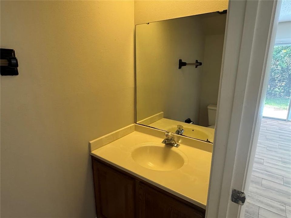В аренду: $1,695 (2 спален, 2 ванн, 1228 Квадратных фут)