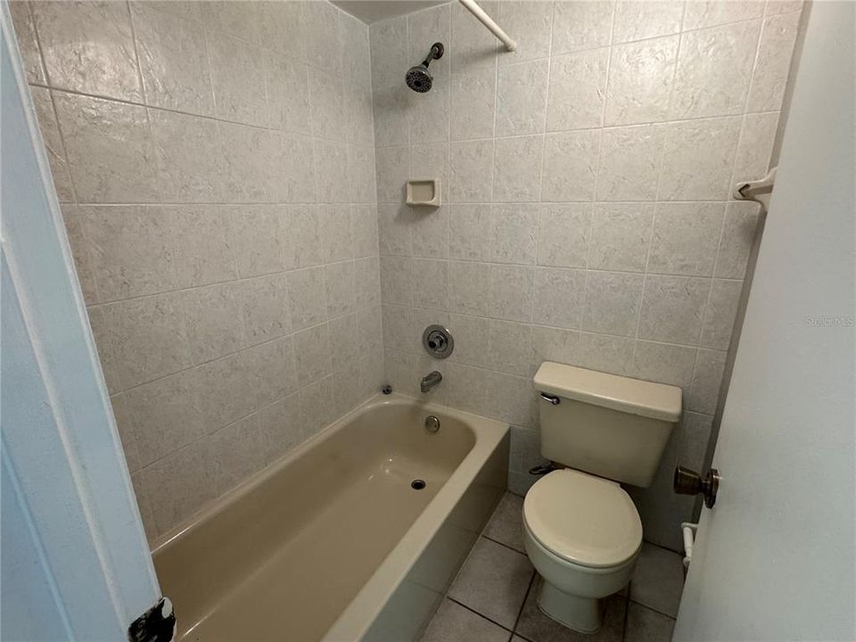 В аренду: $1,695 (2 спален, 2 ванн, 1228 Квадратных фут)