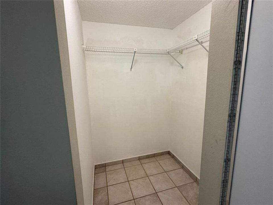 В аренду: $1,695 (2 спален, 2 ванн, 1228 Квадратных фут)
