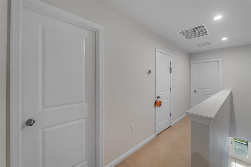 For Sale: $271,990 (3 beds, 2 baths, 1413 Square Feet)