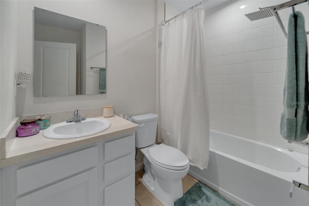 For Sale: $271,990 (3 beds, 2 baths, 1413 Square Feet)