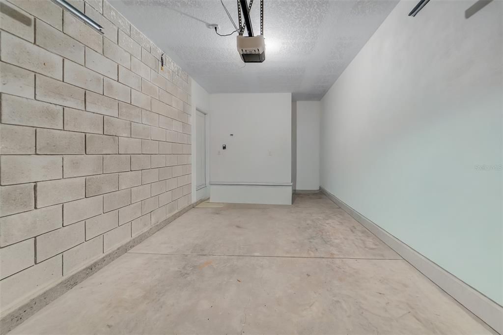 For Sale: $271,990 (3 beds, 2 baths, 1413 Square Feet)