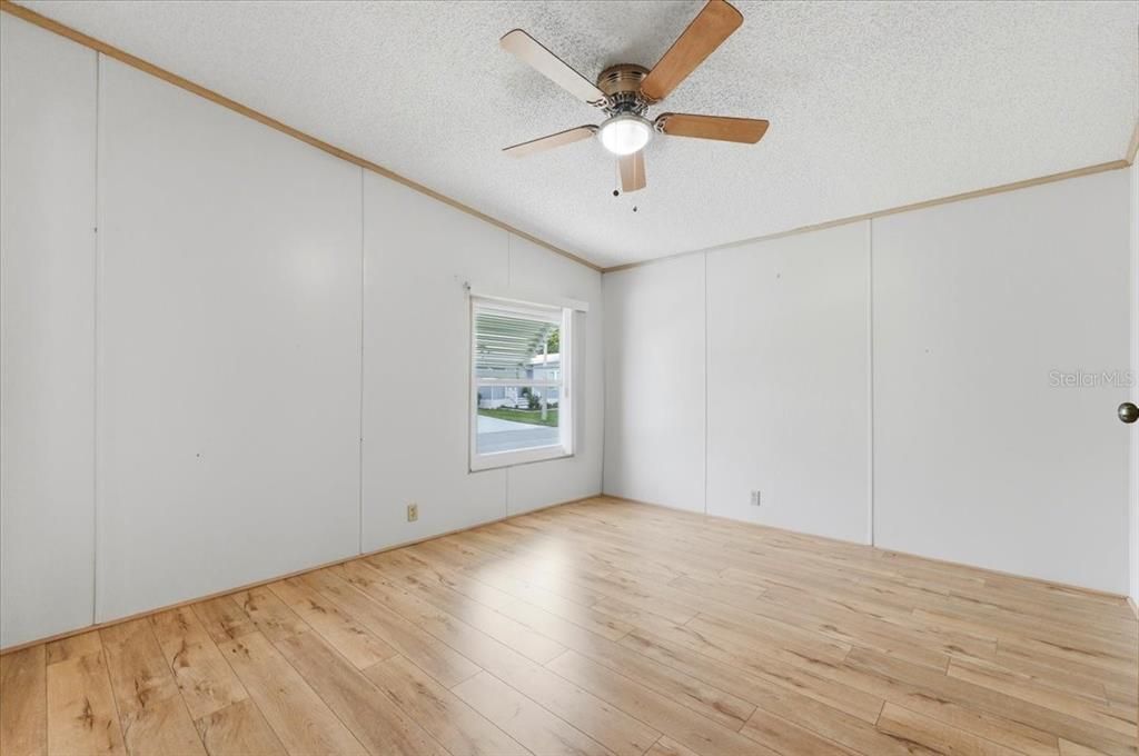 В аренду: $1,300 (3 спален, 2 ванн, 1176 Квадратных фут)