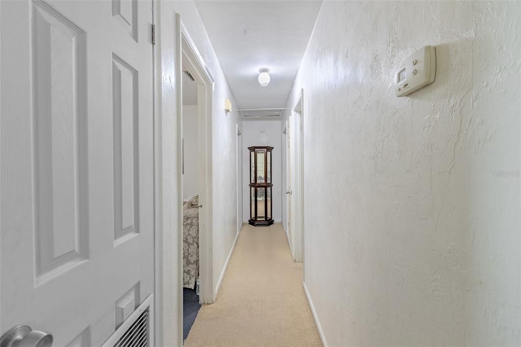 For Sale: $225,000 (3 beds, 1 baths, 960 Square Feet)