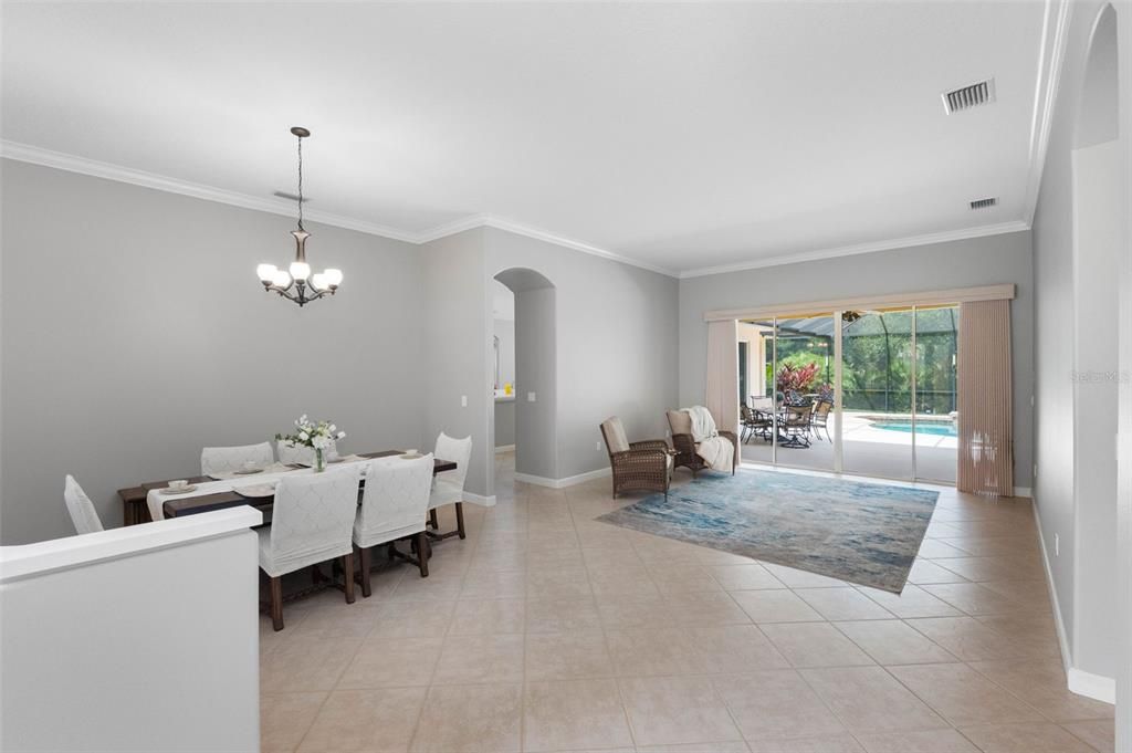 For Sale: $829,000 (4 beds, 3 baths, 3039 Square Feet)