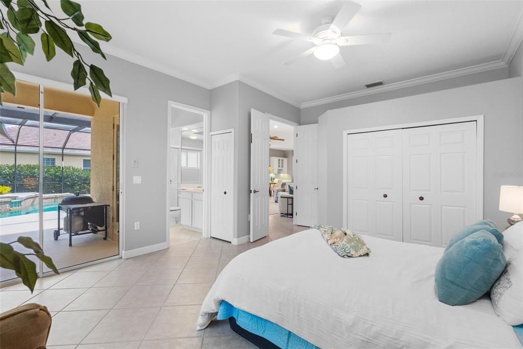 For Sale: $829,000 (4 beds, 3 baths, 3039 Square Feet)