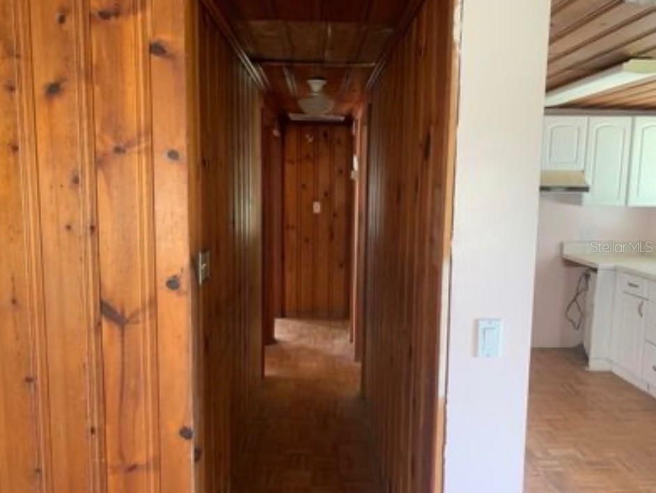 For Sale: $348,000 (2 beds, 1 baths, 1204 Square Feet)