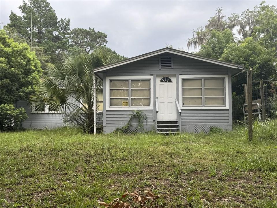 For Sale: $348,000 (2 beds, 1 baths, 1204 Square Feet)