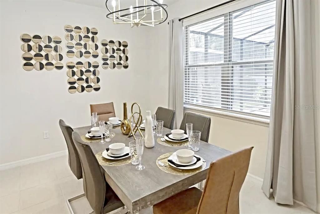 For Sale: $660,000 (5 beds, 5 baths, 2587 Square Feet)