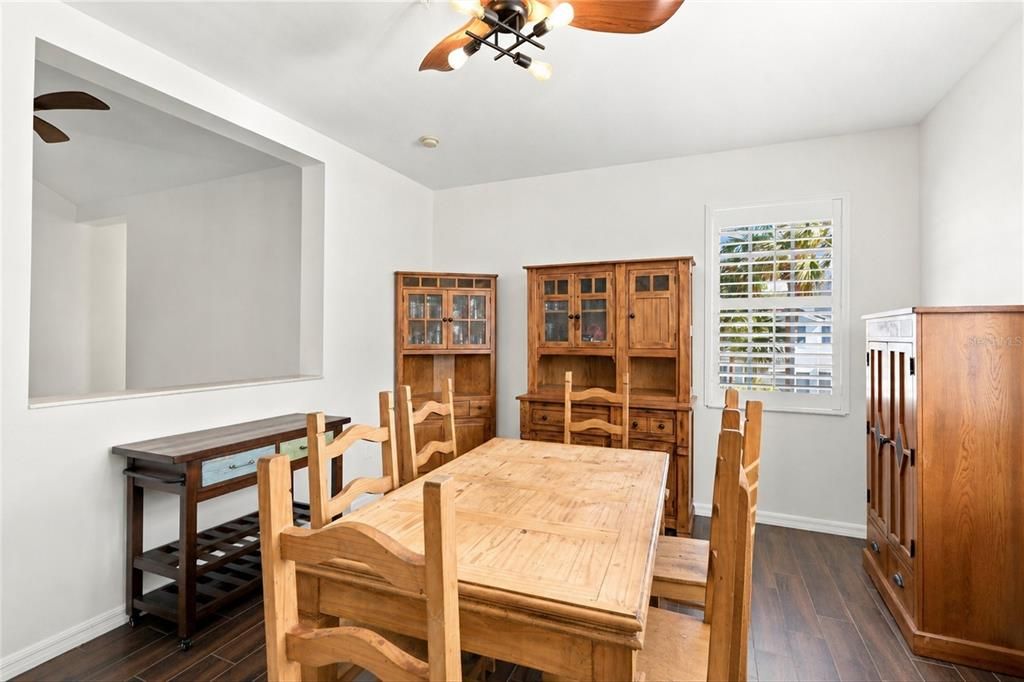 For Sale: $249,900 (3 beds, 2 baths, 2203 Square Feet)