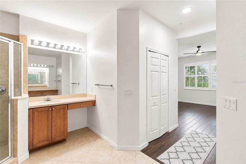 For Sale: $249,900 (3 beds, 2 baths, 2203 Square Feet)