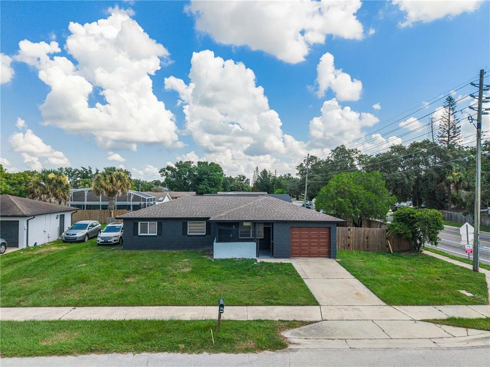 For Sale: $350,000 (3 beds, 2 baths, 1126 Square Feet)