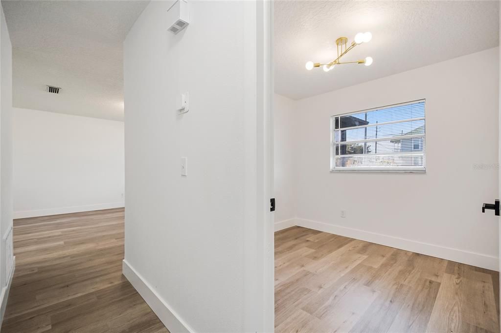For Sale: $350,000 (3 beds, 2 baths, 1126 Square Feet)
