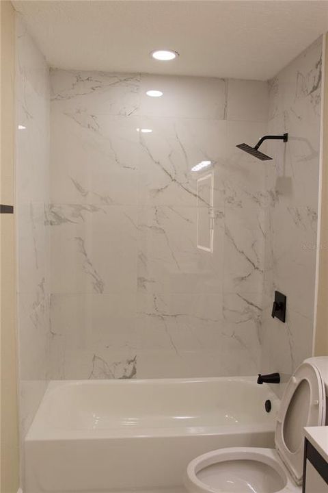 For Sale: $170,000 (2 beds, 2 baths, 1123 Square Feet)