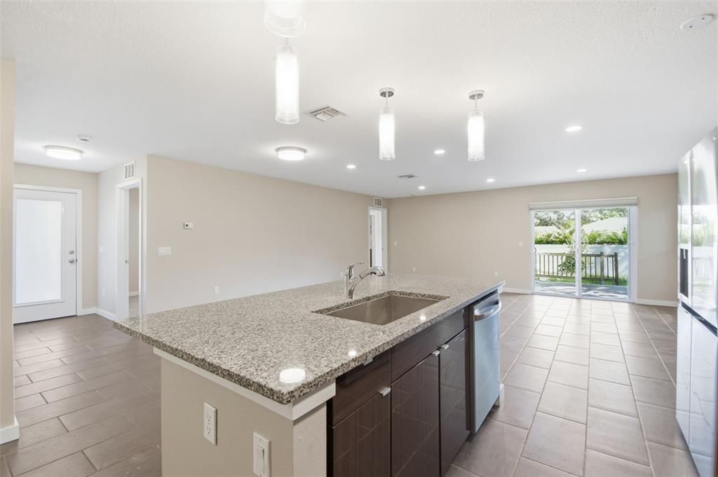 For Sale: $510,000 (4 beds, 2 baths, 1739 Square Feet)