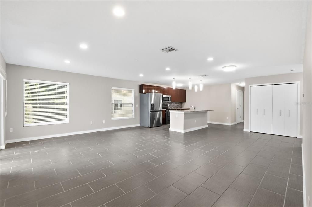 For Sale: $510,000 (4 beds, 2 baths, 1739 Square Feet)