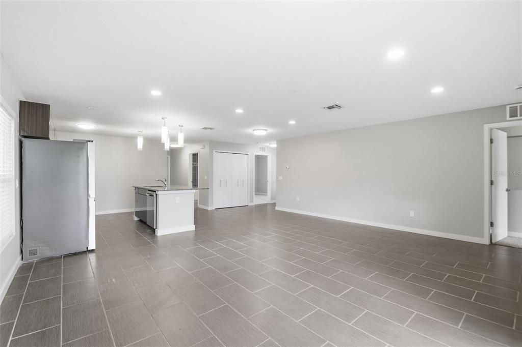 For Sale: $510,000 (4 beds, 2 baths, 1739 Square Feet)