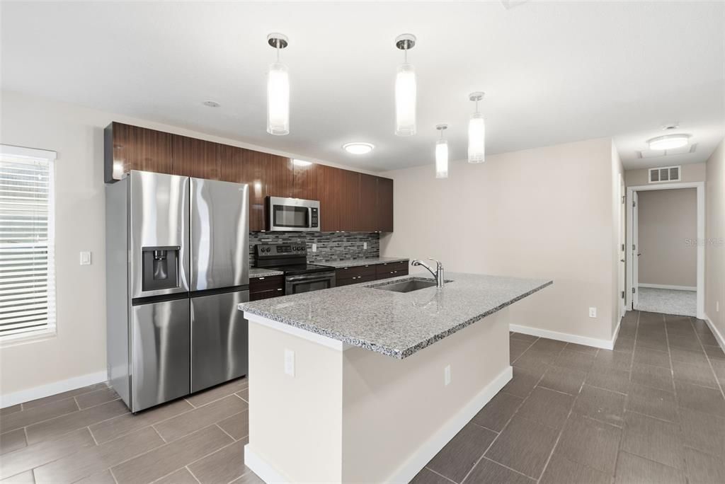 For Sale: $510,000 (4 beds, 2 baths, 1739 Square Feet)