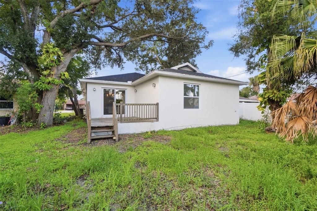 For Sale: $510,000 (4 beds, 2 baths, 1739 Square Feet)