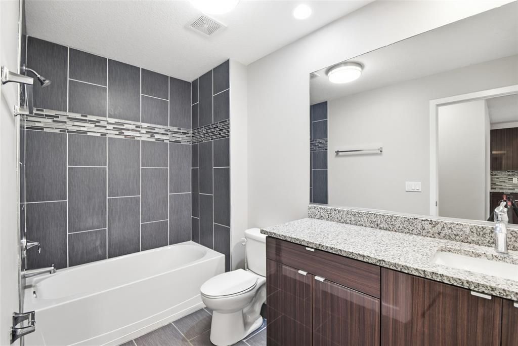 For Sale: $510,000 (4 beds, 2 baths, 1739 Square Feet)