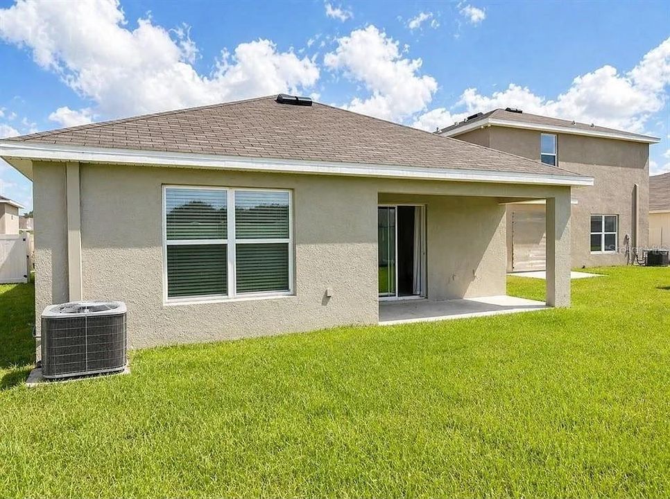 For Sale: $300,000 (3 beds, 2 baths, 1516 Square Feet)
